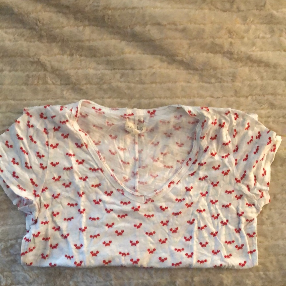 V neck tee shirt